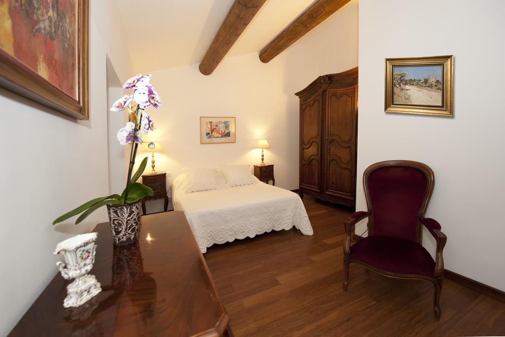 La Maison Du Peintre En Provence Bed & Breakfast Mallemort Bilik gambar